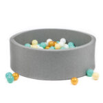 Ludi fabric ball pit with 100 balls.